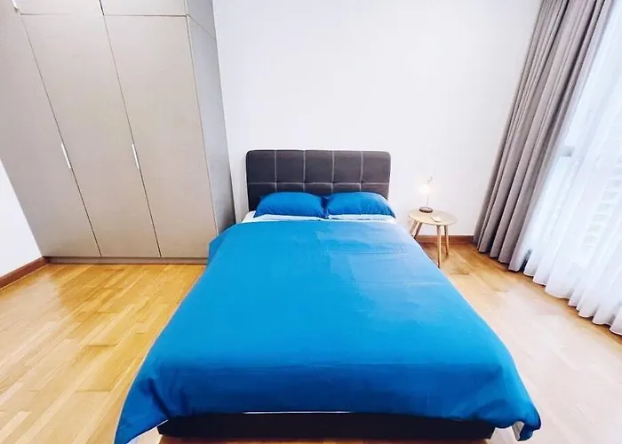 PromoConnected Train 2 Bedroom Above Mall