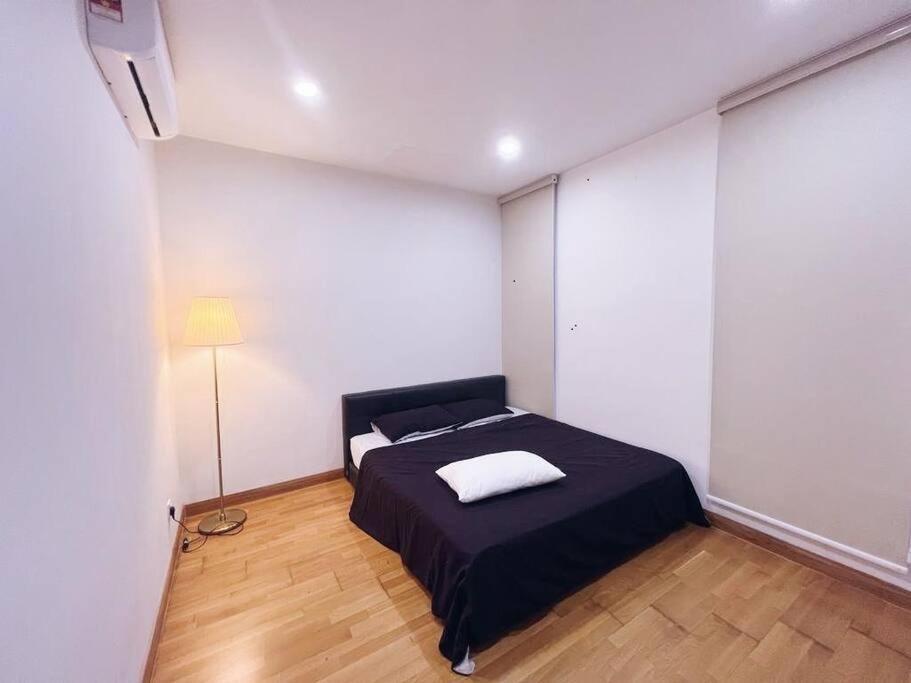 Apartment Promoconnected Train 2 Bedroom Above Mall Kuala Lumpur
