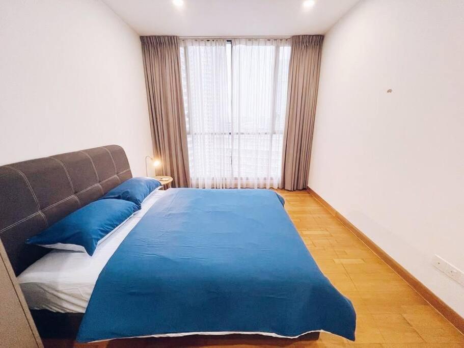 Promoconnected Train 2 Bedroom Above Mall * Kuala Lumpur